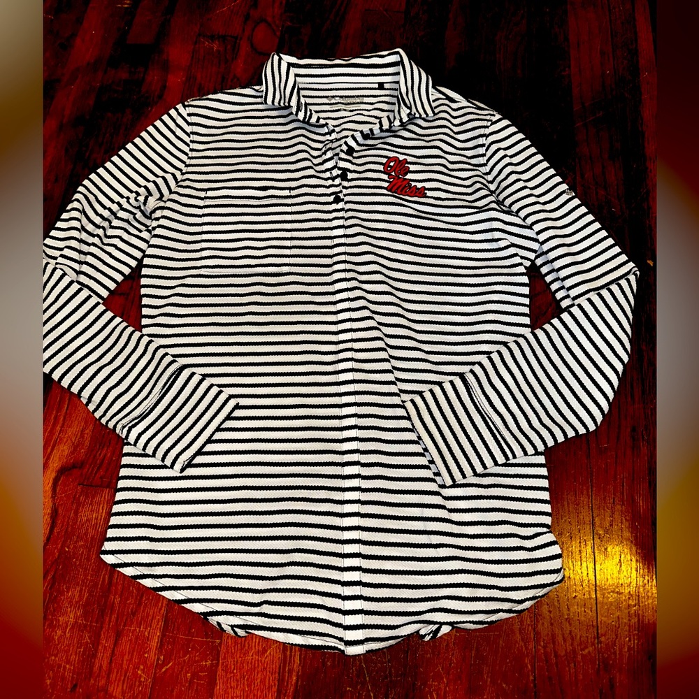 Columbia
Collegiate Ole Miss Omni Wick Jewel Long Sleeve Shirt, Medium
